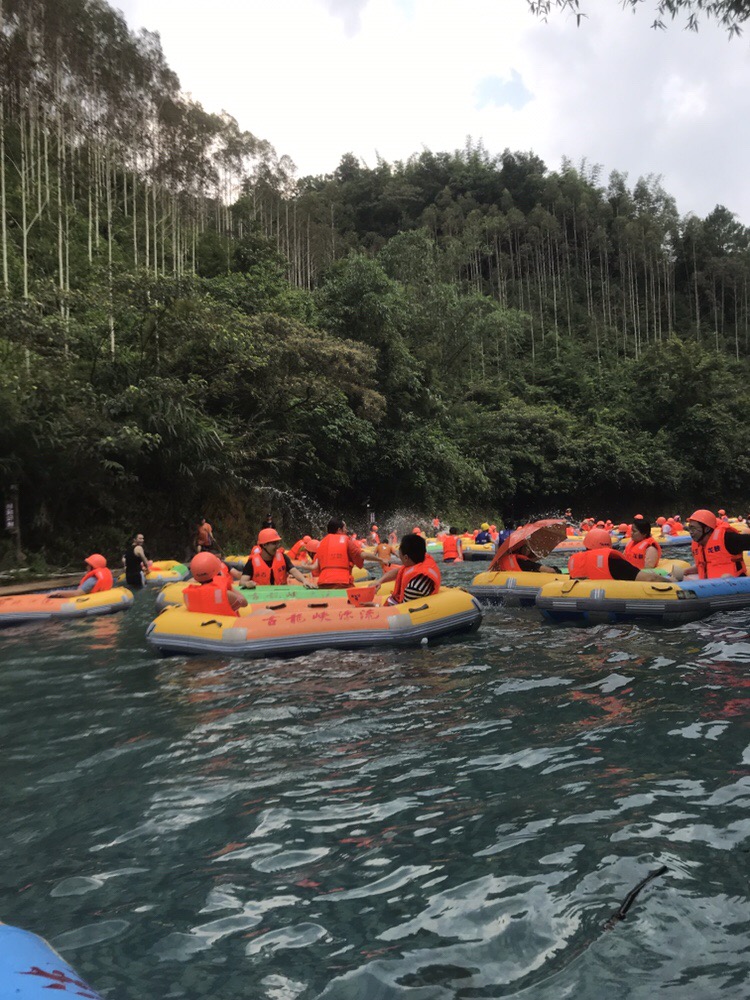 漂流船队